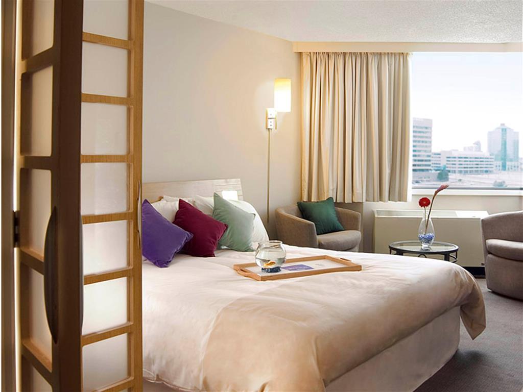 Novotel Toronto North York Exterior photo