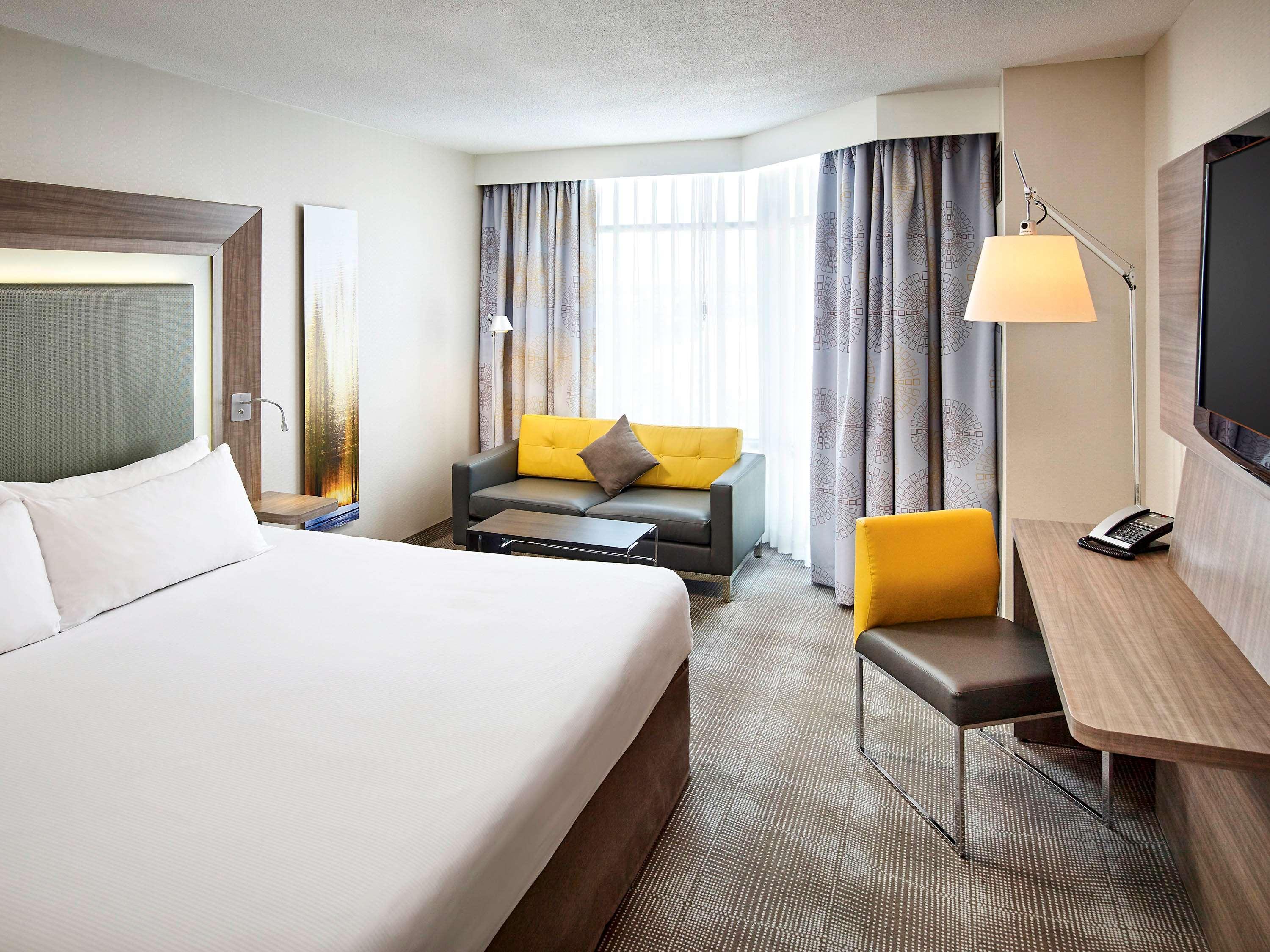 Novotel Toronto North York Exterior photo