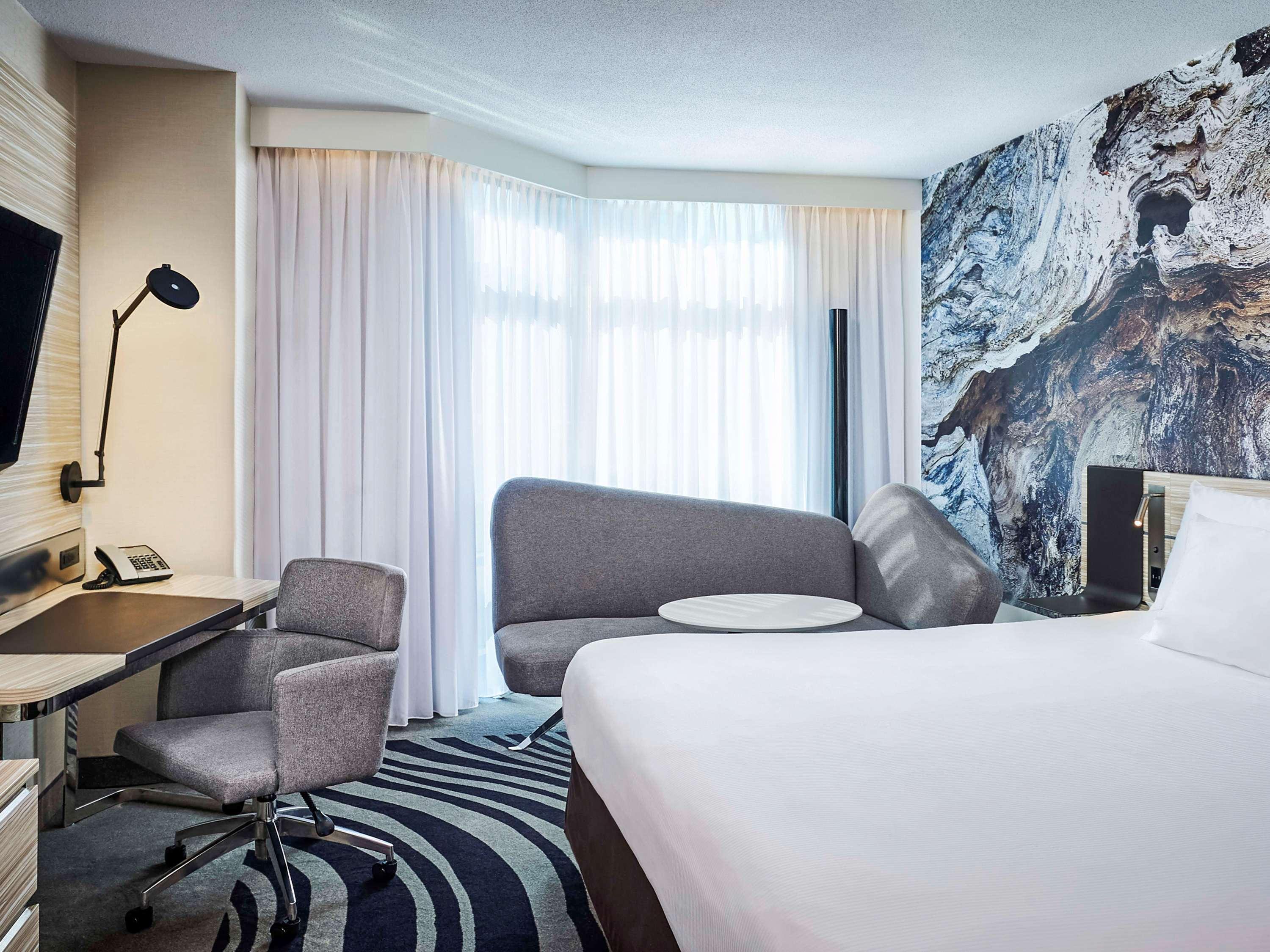 Novotel Toronto North York Exterior photo