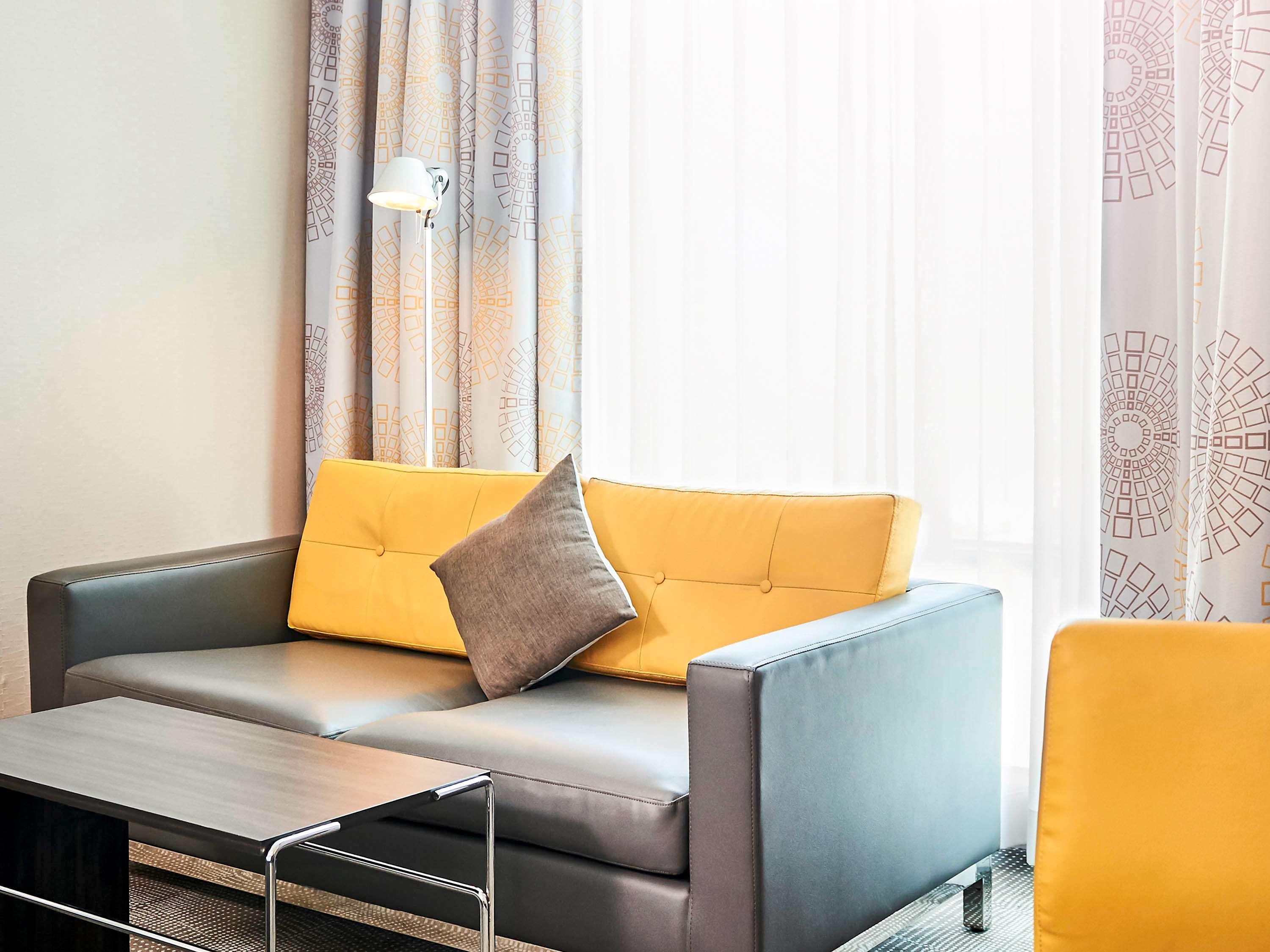 Novotel Toronto North York Exterior photo