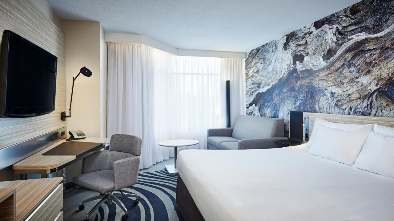 Novotel Toronto North York Exterior photo