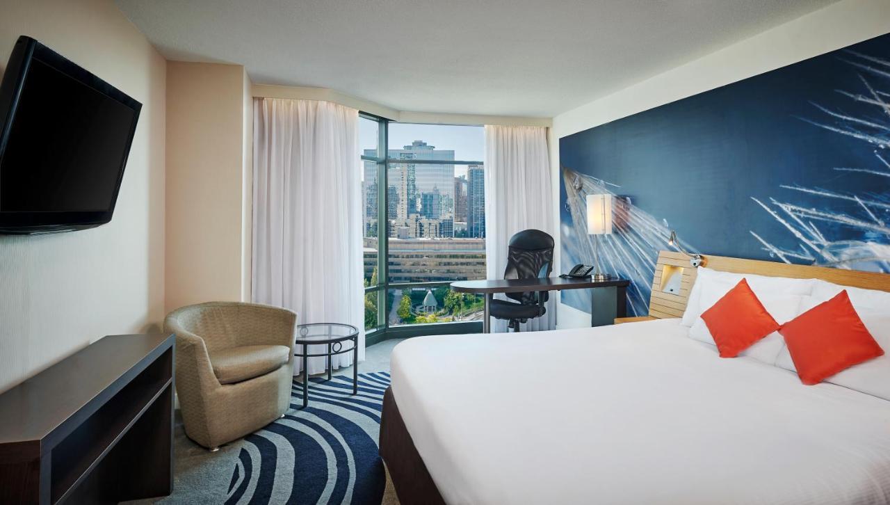 Novotel Toronto North York Exterior photo